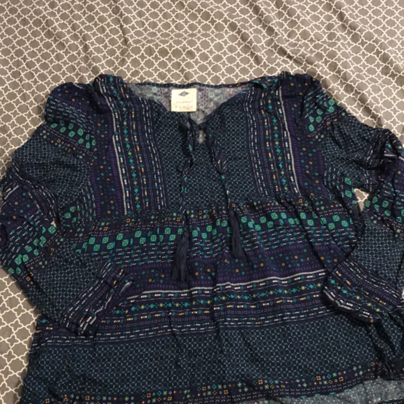 Shirt - Picture 1 of 1